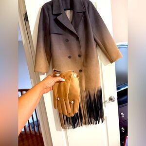 Macy’s, CARTISE 2 Piece Bundle Set. Ombre Coat; Gloves. Large NEW